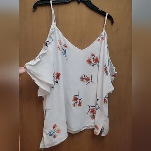 Flowery polka dotted top